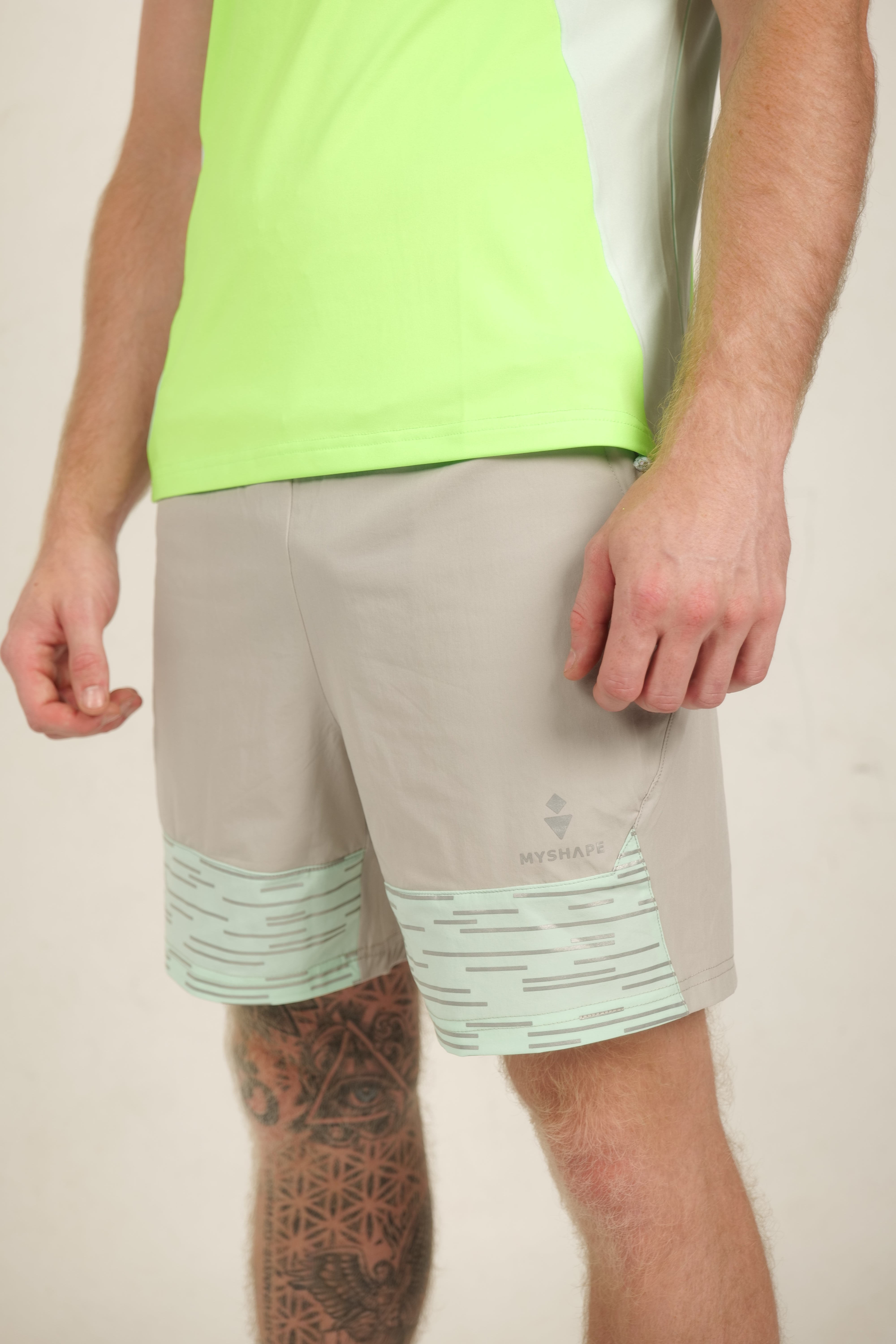 FlashMode shorts Green and grey
